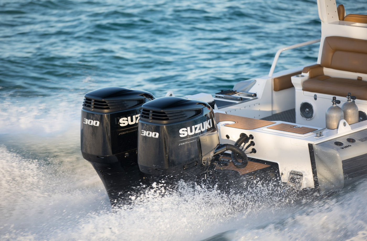 Suzuki DF300AP als Doppelmotorisierung am Boot