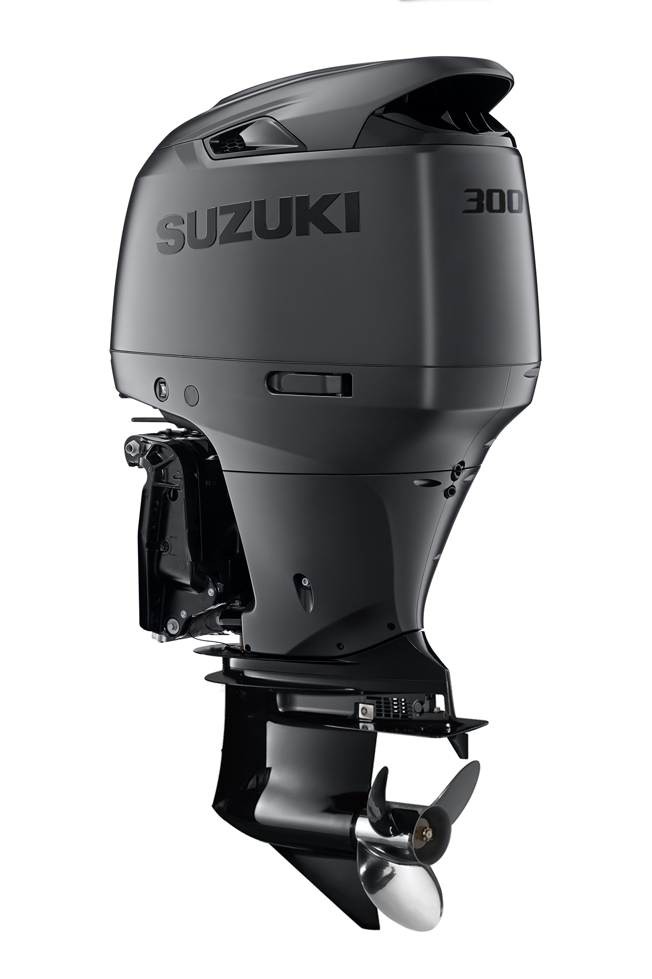 Suzuki DF300AP 300 PS Außenbordmotor Stealth Line, Diagonalansicht, schwarz matt