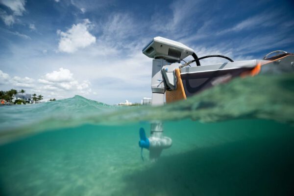 ePropulsion Navy Evo 3.0 – Elektrische Außenborder mit Rekuperation | Leise & leistungsstark